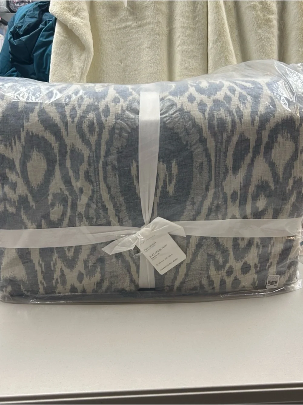 Pottery Barn Ava Ikat Jacquard Comforter Full Queen Chambray Bedding NWT